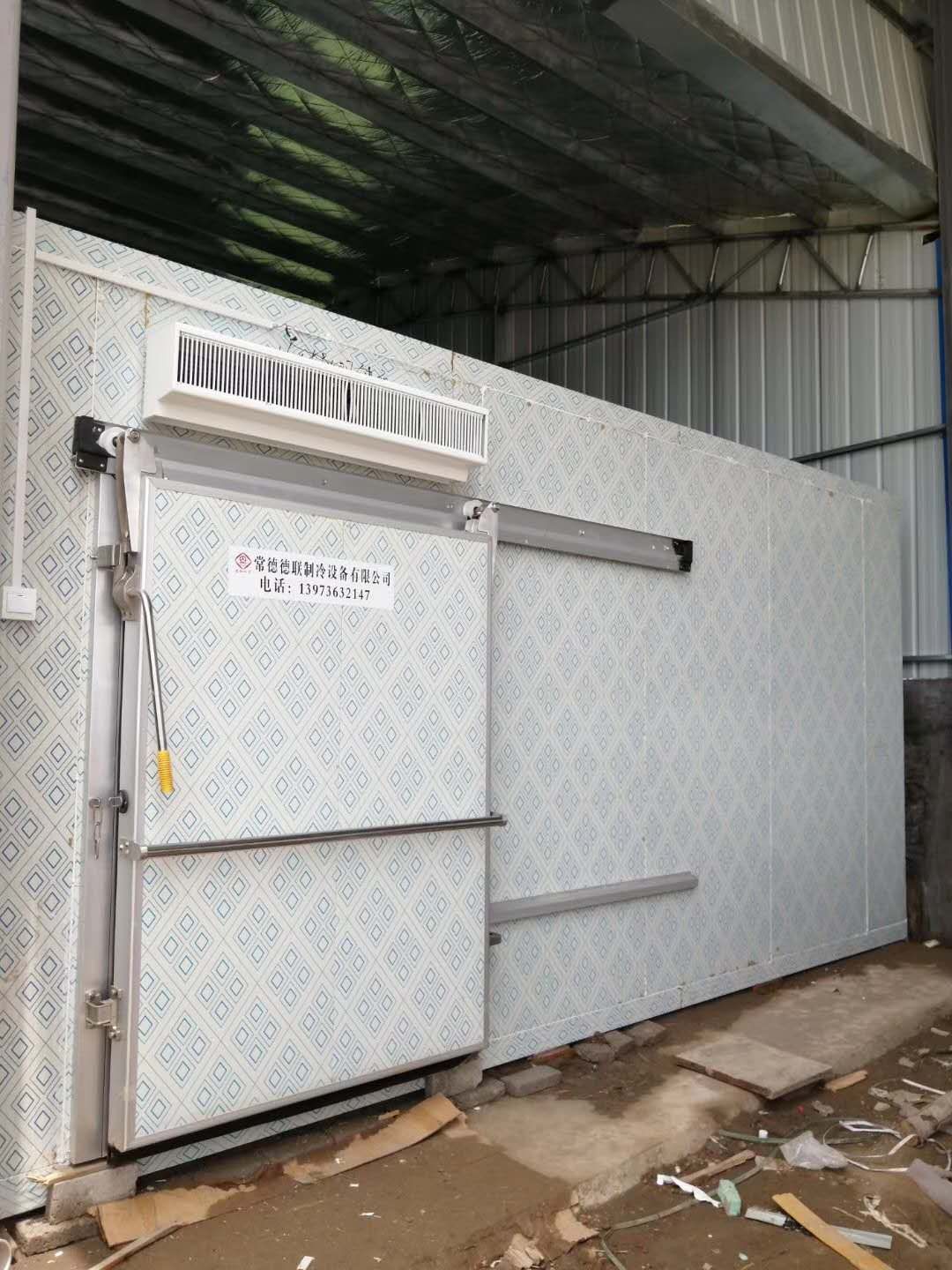 活動冷庫安裝，調試